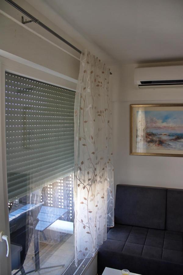 Studio Apartman Miljacka 13 塞拉耶佛 外观 照片